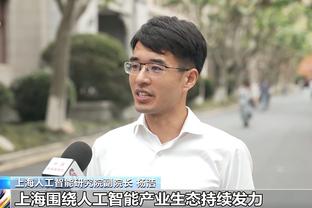 内维尔：阿森纳需要一个正印中锋，目前前场三叉戟还是不够默契